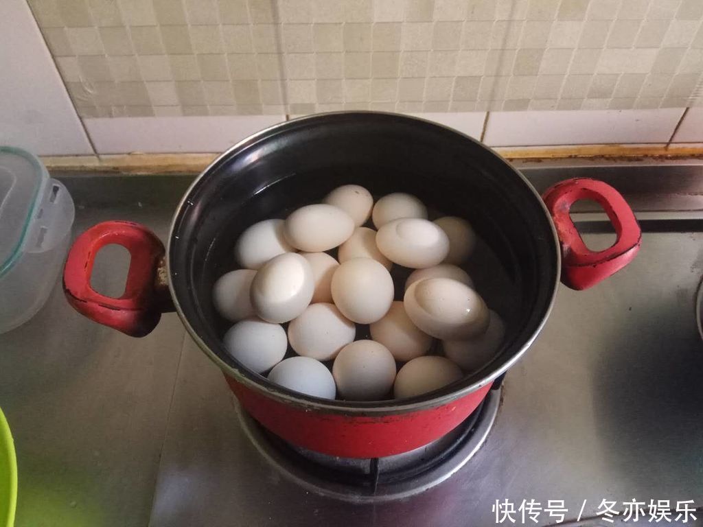 天天早餐吃鸡蛋,原来一直吃错了营养师辟谣没营养还不健康