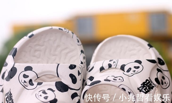 eva 爱了爱了！这又好看又舒缓的咕咚熊猫款运动舒缓拖鞋