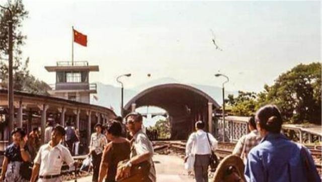 飞贼|最后的女飞贼拜和尚为师,曾用轻功盗取巨款,享年24岁