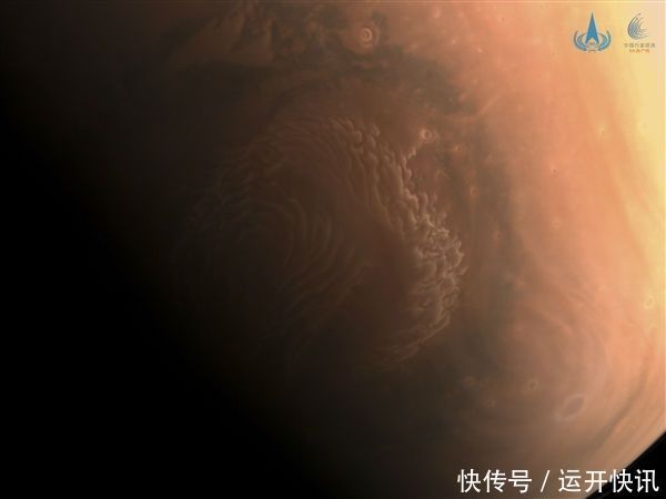 图像 火星高清影像图：天问一号拍摄到火星表面的撞击坑，太震撼了