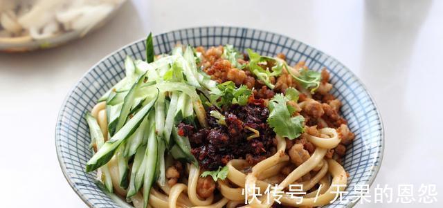 劲道|在家做这个面，劲道十足营养丰富，孩子吃完意犹未尽