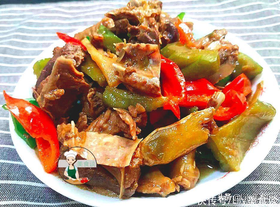 滋补|三伏天，这肉要多吃，比牛羊肉便宜、比猪肉营养，鲜香滋补不上火