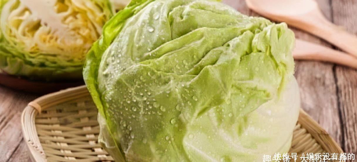 包菜我就服这做法,家里老奶奶教我的,酸辣解腻,连火都不用开