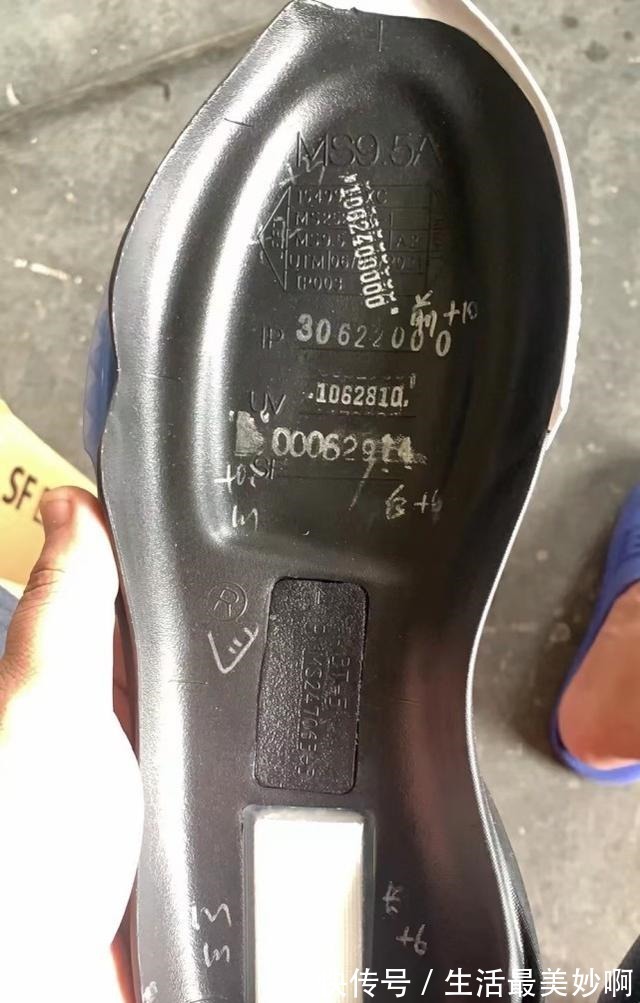 篮球鞋 欧文8代高清大图曝光!迷彩配色拯救颜值,中底变薄实战利器!