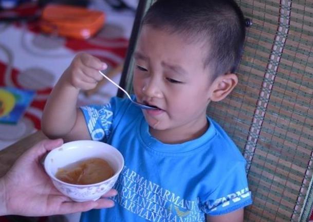 偷走|会“偷走”孩子身高的4种食物，家长们再不阻止，就来不及了