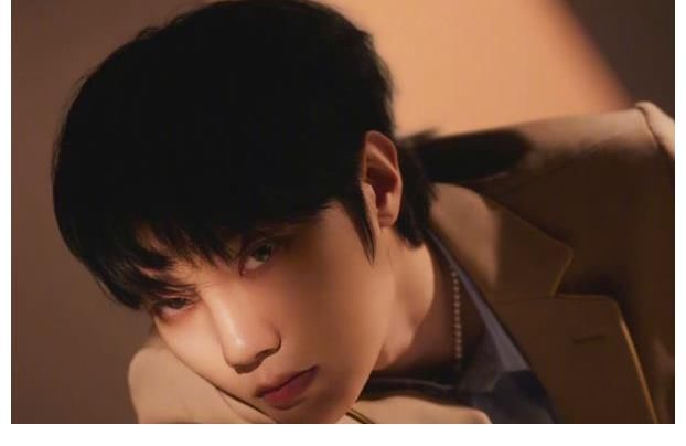 《追光吧2》延期播出，21位哥哥不唱跳反軍訓(xùn)？這波策劃真節(jié)約