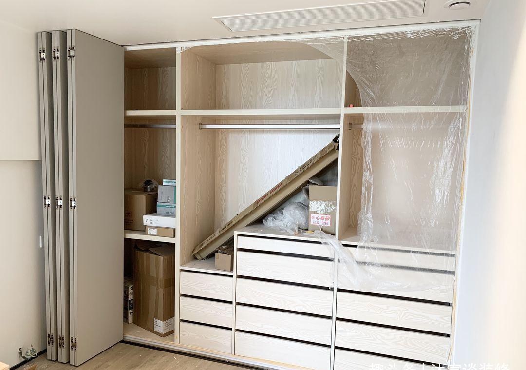 玄关|她家虽然不大,但称得上装修典范,不仅拥有大量收纳,还极简好看