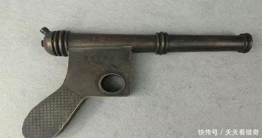 农民拿这“古董”让专家鉴定,没想到被专家吓的人都差点回不来了