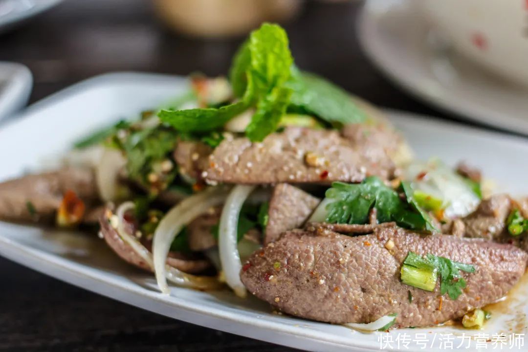 核桃|大脑最爱的食物,居然与核桃无关,而是这两种富含卵磷脂的食物