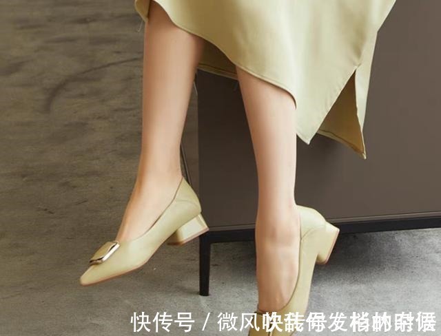 细高跟 秋季,穿粗跟平底鞋,舒适又优雅!秋季,穿粗跟平底鞋,舒适又优雅!