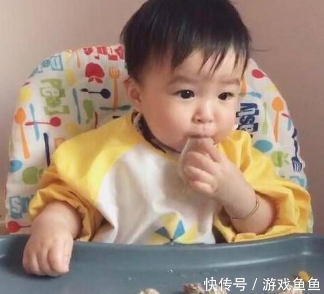 盐分|酱油吃多了会导致娃“积食”？不止积食还会影响长身高，父母注意