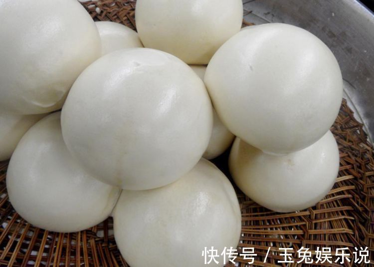 酵母|蒸馒头别再傻傻放酵母，只需加一瓶“饮料”不仅馒头更白，还更香