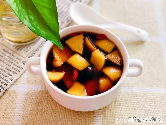 春季防燥多喝汤,这汤甘甜又滋润,常喝皮肤好,胜敷10张面膜