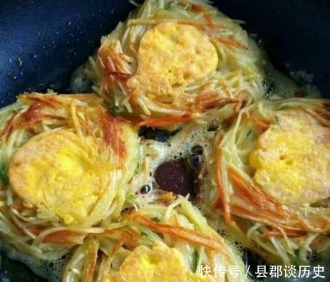 营养又鲜美的土豆胡萝卜丝饼!早餐不用再到外面买!