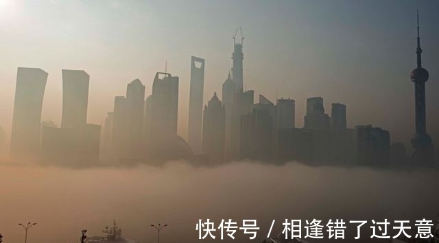 宗教$北京天空惊现“观音菩萨”,万人跪拜,难道观音菩萨真的存在吗?