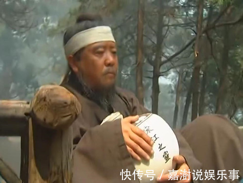 水浒传#吴用直到临死才突然想通:梁山真正的老大,不是宋江,更不是晁盖