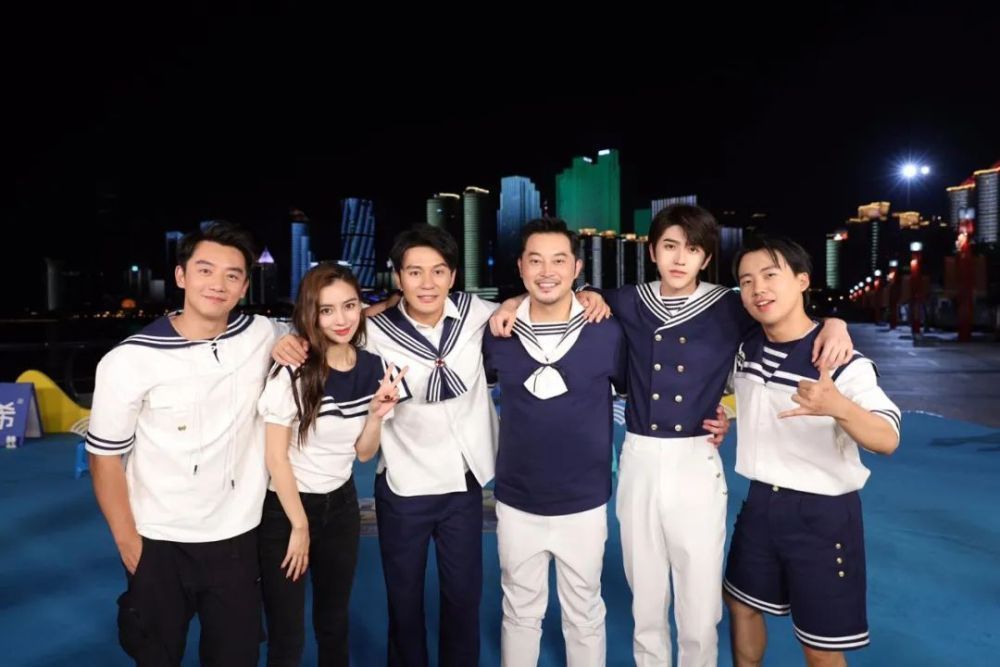 導演|鄭愷的身份下滑多嚴重？楊穎不再叫“愷哥”，還被年輕導演駁面子