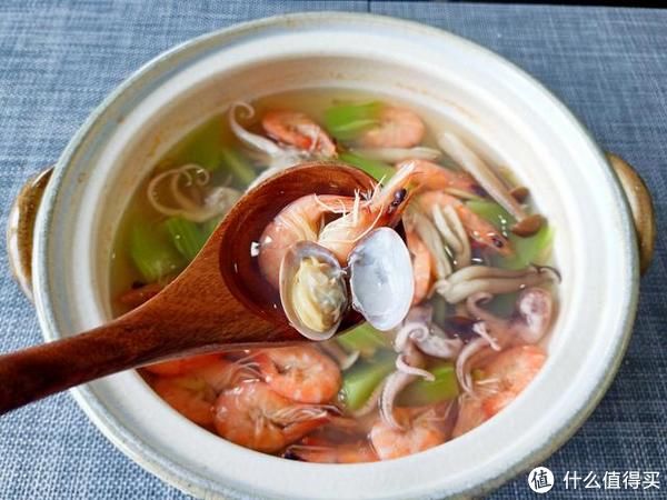 小鱿鱼|想贴秋膘,从这碗汤开始吧!随手一煮鲜掉眉毛,太简单