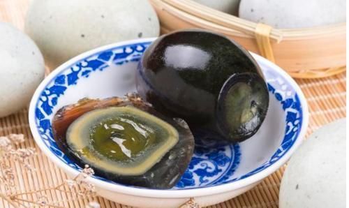 过氧化脂质|3种食物不利于胎儿大脑发育,孕妈们要尽量忌口,以免生出傻宝宝