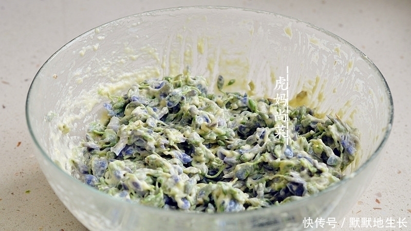 你认错了,它不是槐花不是梧桐花,4月最嫩,煎成饼,能吃一盘子