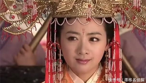 贾珍|一向强势的贾母内心有多自卑?太医面前的一套书,暴露出答案