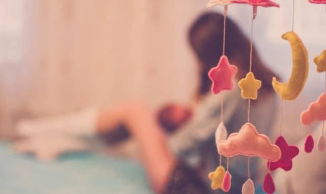 母乳喂养到这个时候对宝宝是最好的,很多妈妈都过早断奶了