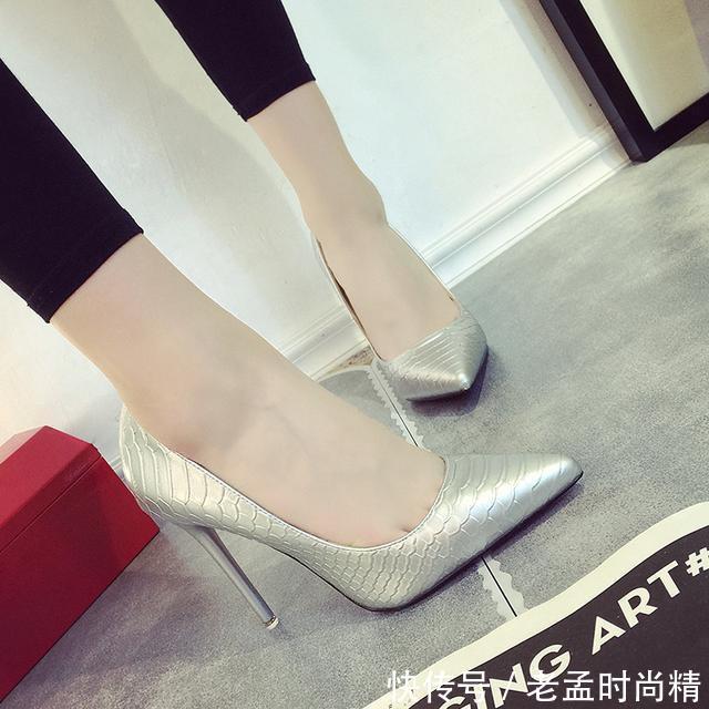 高跟鞋 并非所有高跟鞋都能体现你的高级女人味!这几款可以做到
