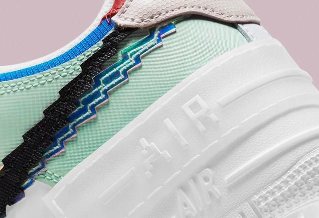 重叠解构+像素风点缀！这双全新Air Force 1看点真不少