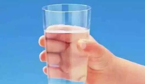 排便|便秘不要依赖药物,常吃这几种食物,排便顺畅,身体更健康