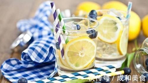 坚果|女人不想皮肤“蜡黄”,4种零食可多吃,美白养颜,比敷面膜更好