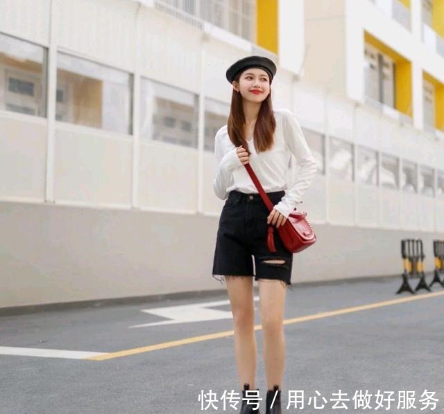 元气 只要穿对了,简简单单的穿搭风格也很耐看,元气满满!