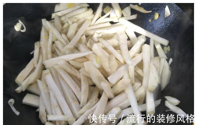 圆茄子|茄子新吃法,不加肉也很香,清口开胃,我家1周吃3次