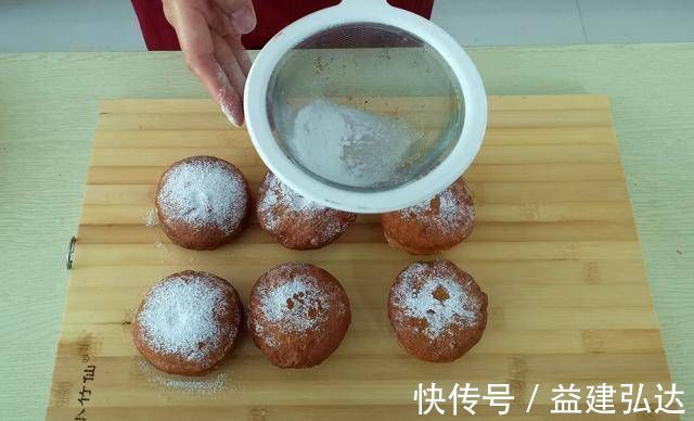 豆沙馅|1碗面粉4个鸡蛋,不用烤箱,教你用平底锅做面包,比蛋糕还好吃