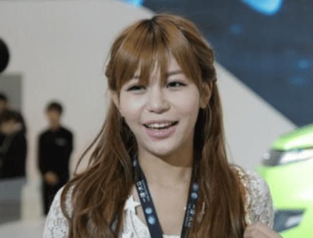 相亲节目里那个“宁愿坐在宝马里哭”的女孩,如今过得如何