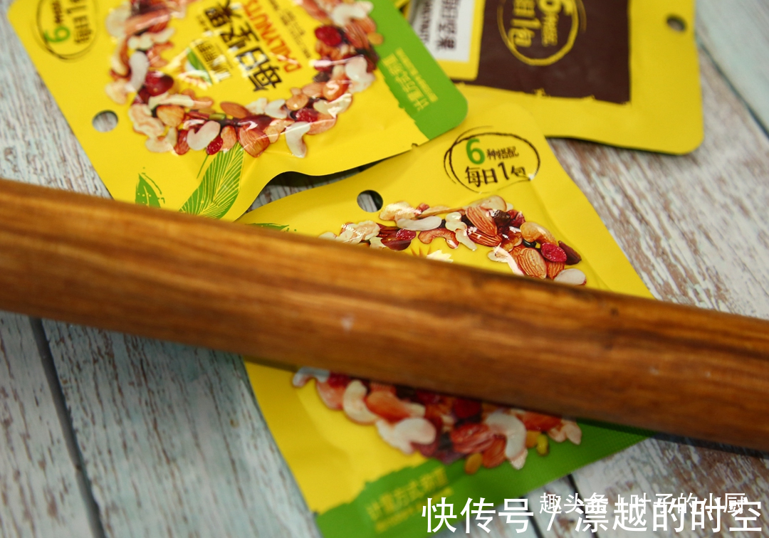 半斤燕麦，两根香蕉，做一堆吃5天，春天踏青边走边吃越嚼越香！