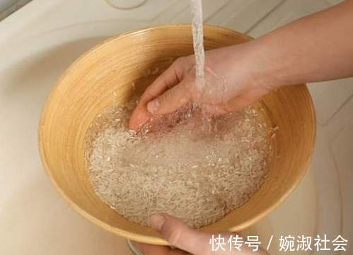 清水|蒸米饭，只放清水还不够，多放2样，米饭喷香软糯，粒粒饱满