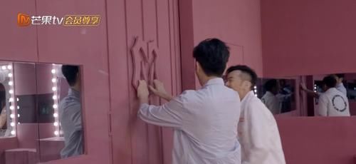 瑞奇|《哥哥》：一開始以為是看哥哥們答題，看完后才發現原來主角是門