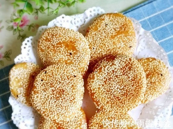 吃法|苹果别再直接吃,和鸡蛋一起做成饼,营养美味好消化,儿子最爱吃!