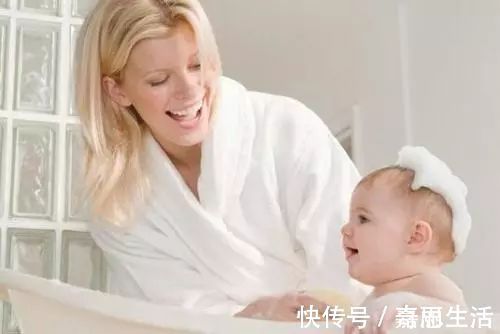 小动作|宝宝睡醒后做这个小动作，是智商高的表现