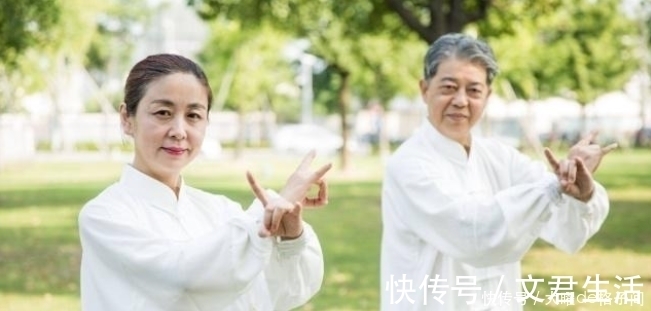 朋友们|45岁到59岁，是寿命加长的“黄金期”，远离三事，长寿慢慢靠近