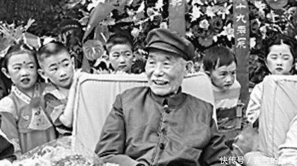 国防部长|此人一生传奇,伟人曾特批他享一特权,晚年国防部长交给他一任务