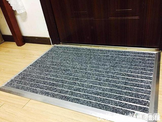 地垫|家门口不要再傻傻的放地垫了!现在都流行这种,用10年都不会坏