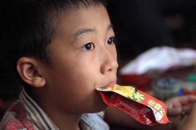 儿科医生它是“宝宝杀手”，比泡面还“垃圾”，给娃吃简直坑娃