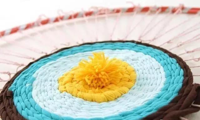 教程|家里的旧牛仔，不用扔，巧利用改造成地毯，美观又实用！附教程