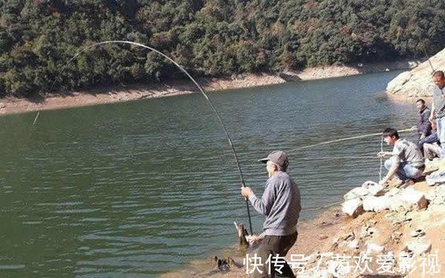 鱼钩挂底、挂树、挂衣服,别着急,这样处理,很快就能搞定