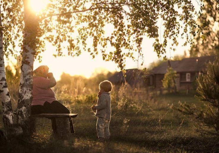 家长|孩子频繁眨眼、揉眼睛要注意!家长必知8大近视征兆