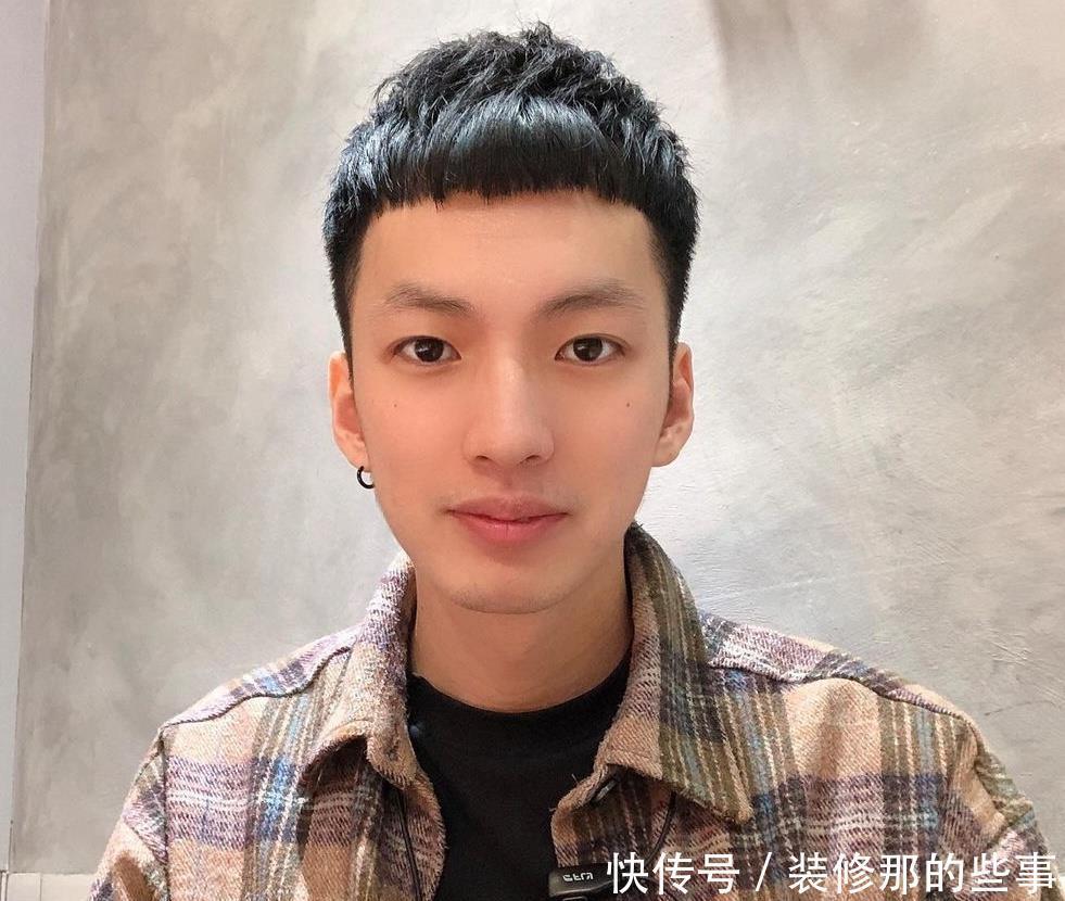发型|“寸头”再帅也不要乱剪,2021男生流行6款发型,尽显潮男范