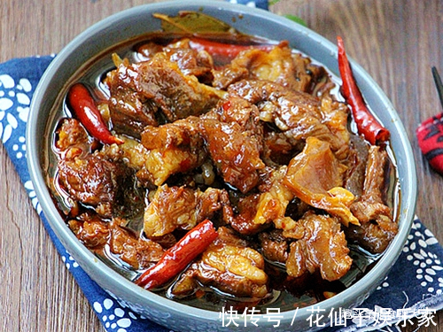 鸭胗|端上桌争相伸筷的除夕年夜饭，好吃好做真解馋，家人吃得不亦乐乎