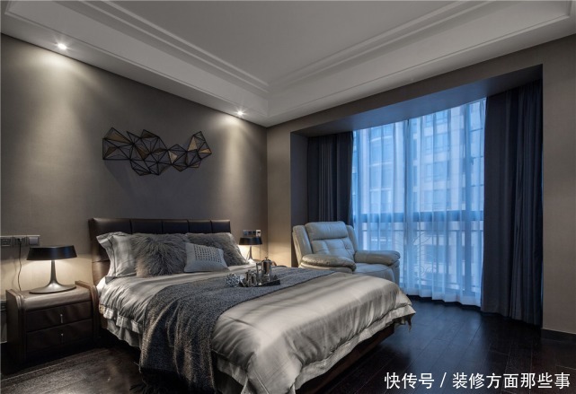 高度感|三居室如何玩转现代风,这个112平给你的参考