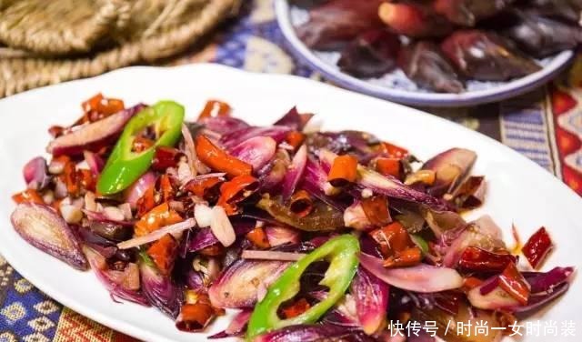 下饭|立秋后这种菜大量上市,用它来炒五花肉,很是开胃下饭,不妨一试